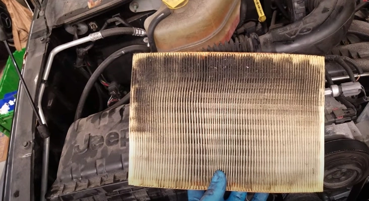 What Are the Advantages of Changing Your Car's Air Filter?