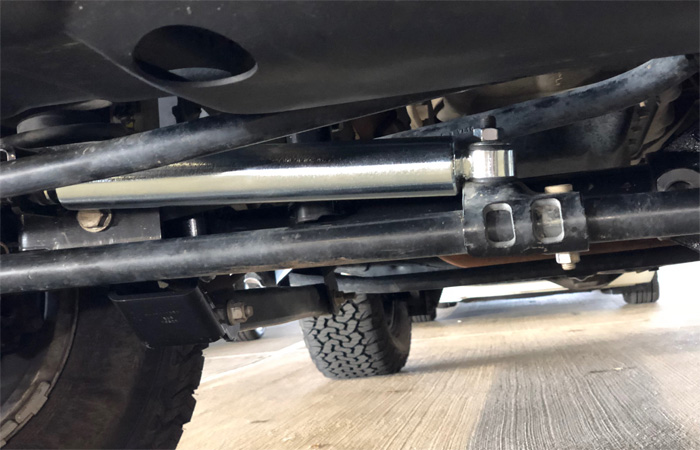 How a steering stabilizer works?